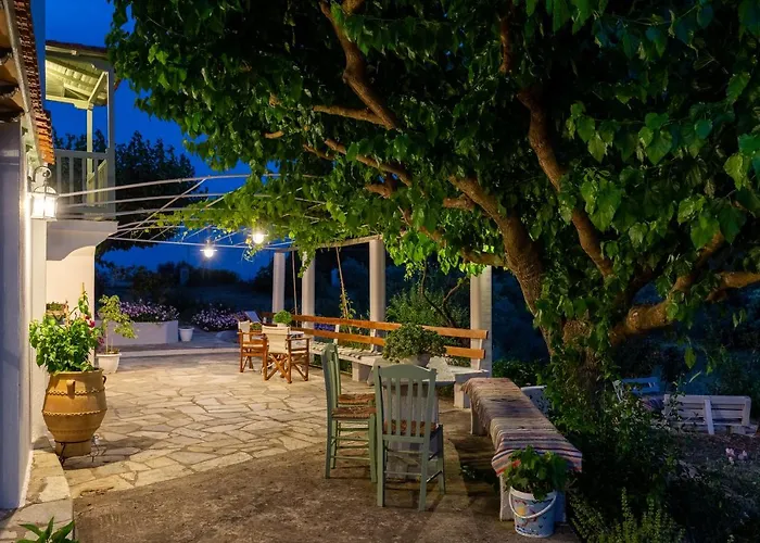 Ambeli Skopelos Town